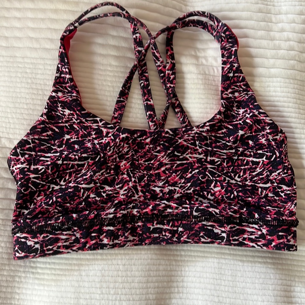 Lululemon sports bra